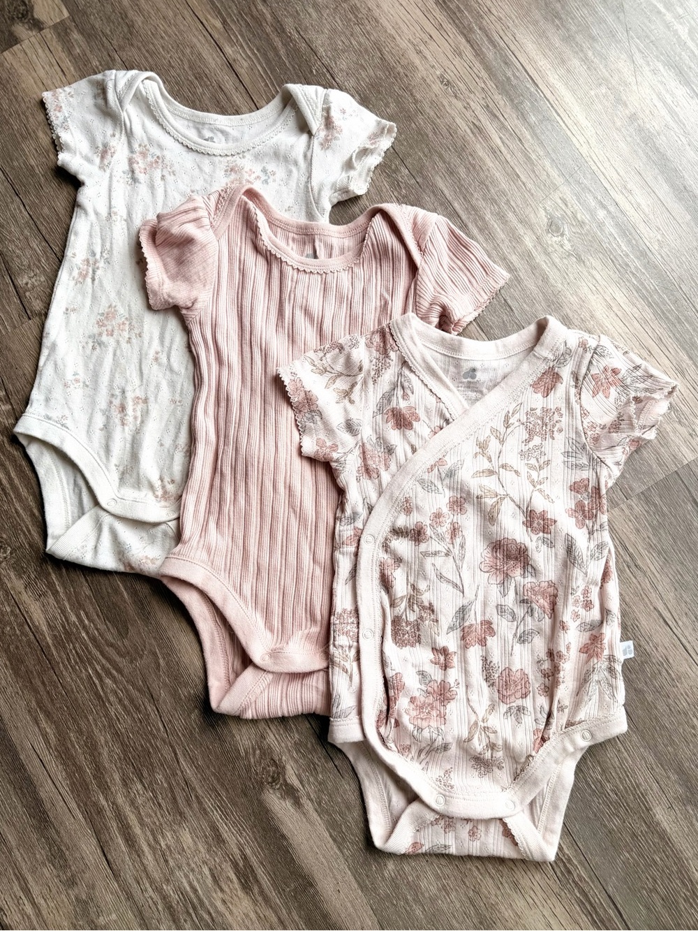 Just Born 100% Cotton Soft Pink & Cream Floral Baby onesies set of 3,Size 6-9M